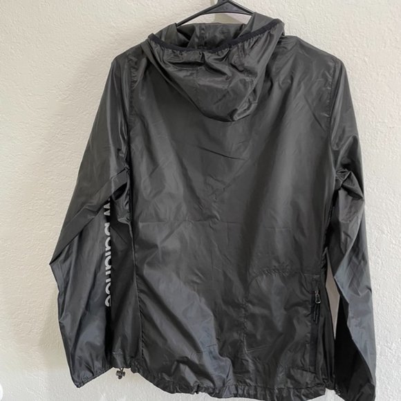 NWOT - New Balance Running Windbreaker Jacket in Black Size Small - Picture 4 of 4